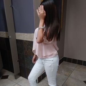 Meet your Posher, Eva